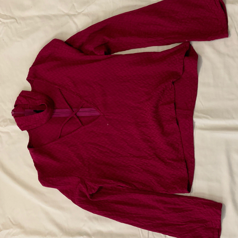 Low-Cut Scarlet/Crimson Long Sleeved Top w/Choker